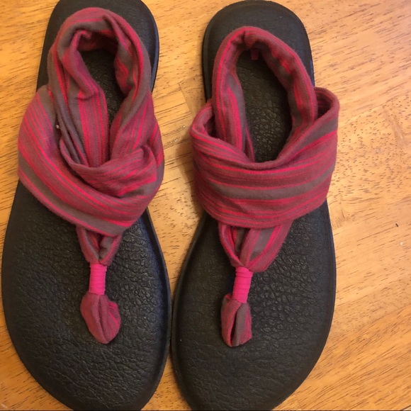 Sanuk yoga flip flop things so cute nice Size 9 hippy, earthy dead head peace - Picture 5 of 9